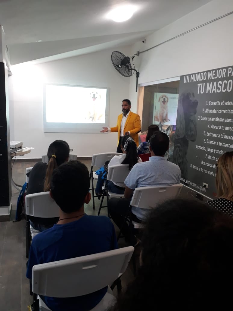 Realizan conferencia sobre los cuidados b&aacute;sicos de tu mascota 